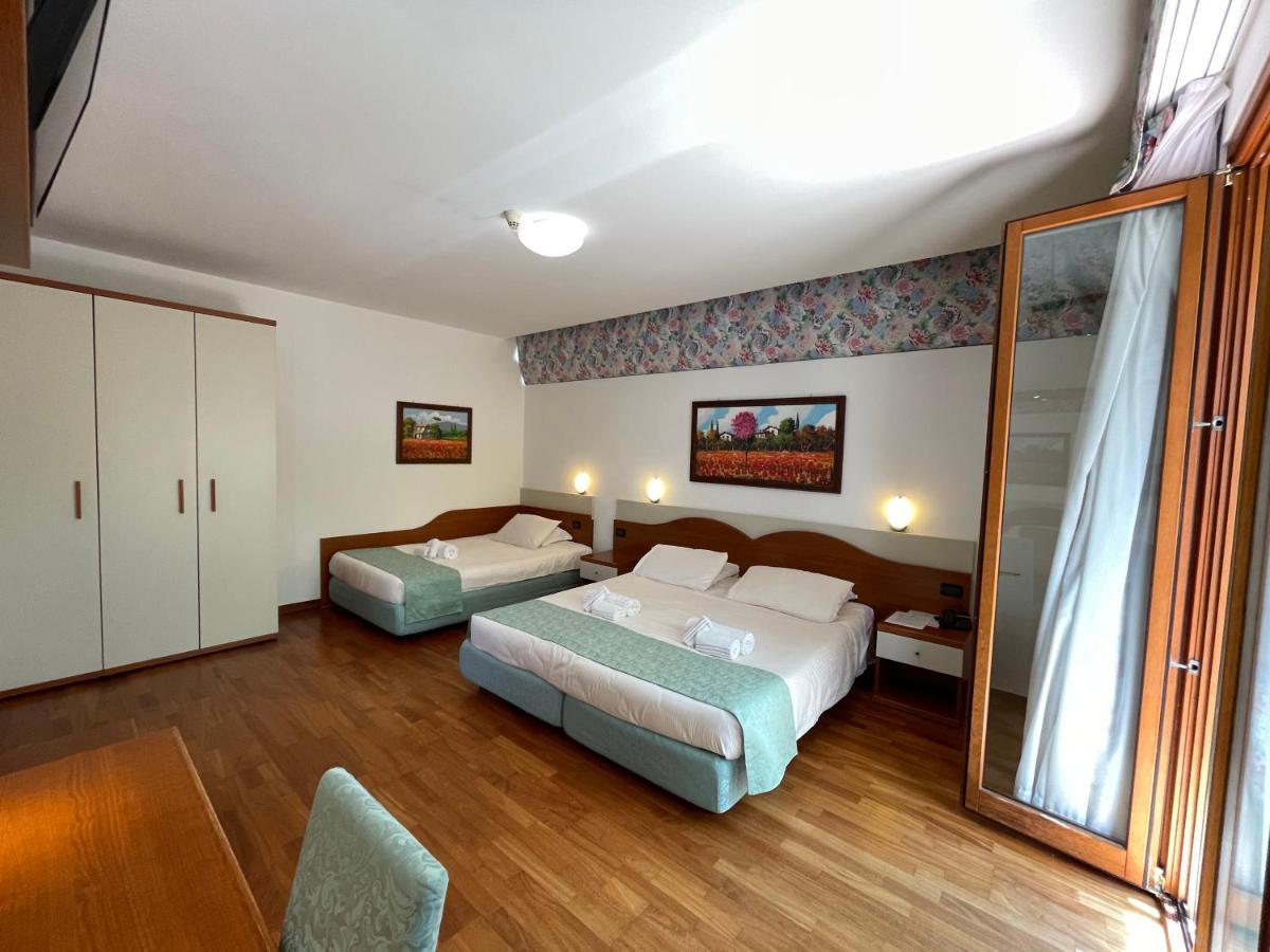 Hotel Meridiana Sirmione Zewnętrze zdjęcie