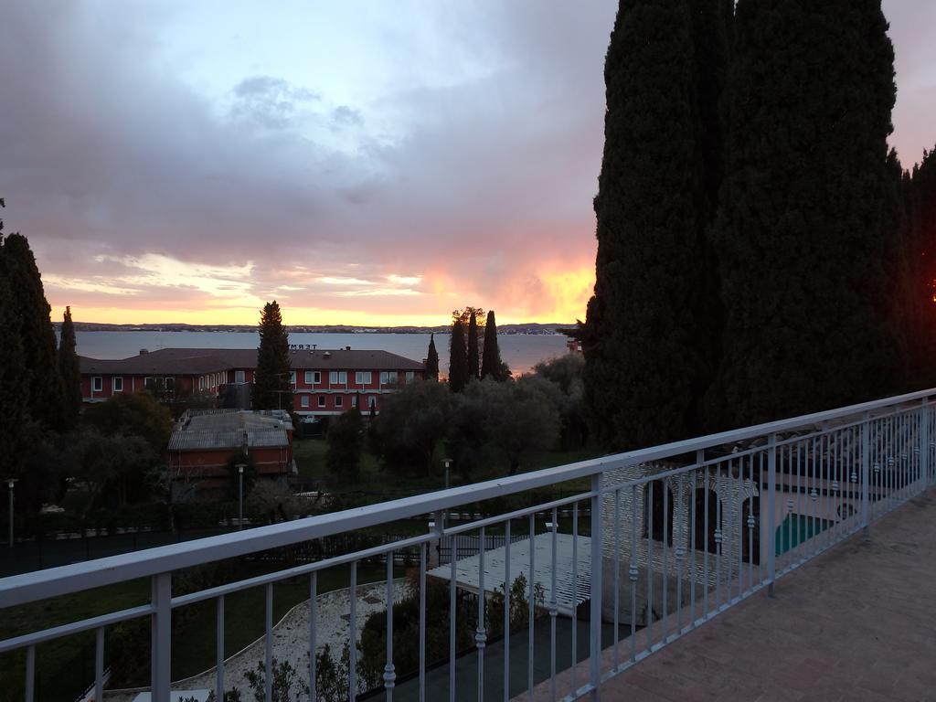 Hotel Meridiana Sirmione Zewnętrze zdjęcie